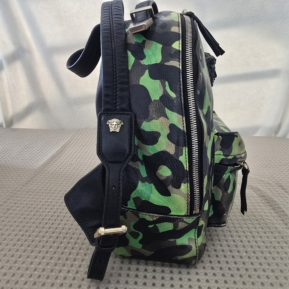 Versase - Picture 9 of 16